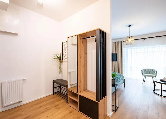 Central - Modern - Trendy